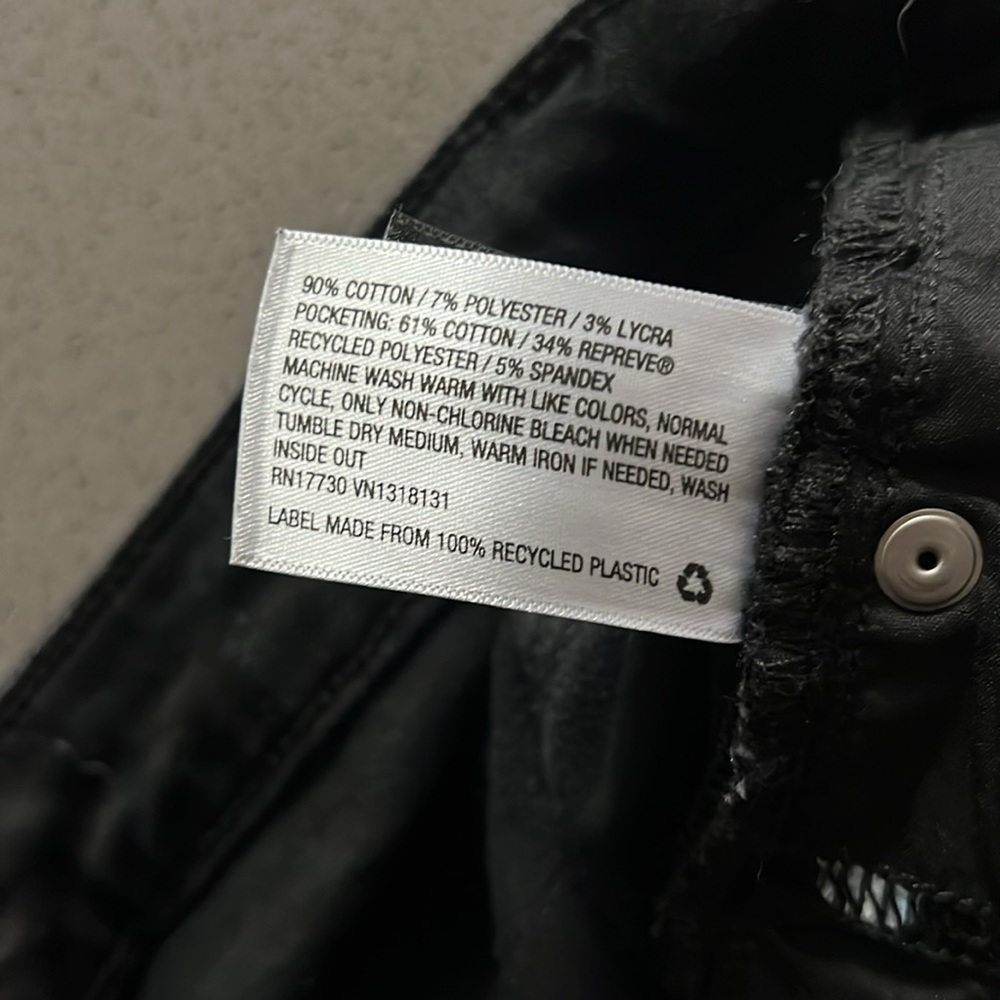 Universal Thread high rise flare button fly jeans. - Picture 10 of 10